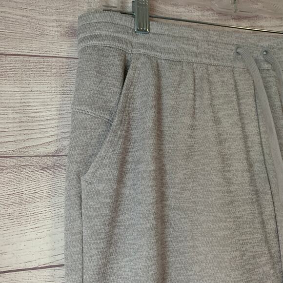 Adidas Light Gray Athletic Climawarm Pants Wide Leg Mesh Lined Drawstring Size L - Picture 11 of 16
